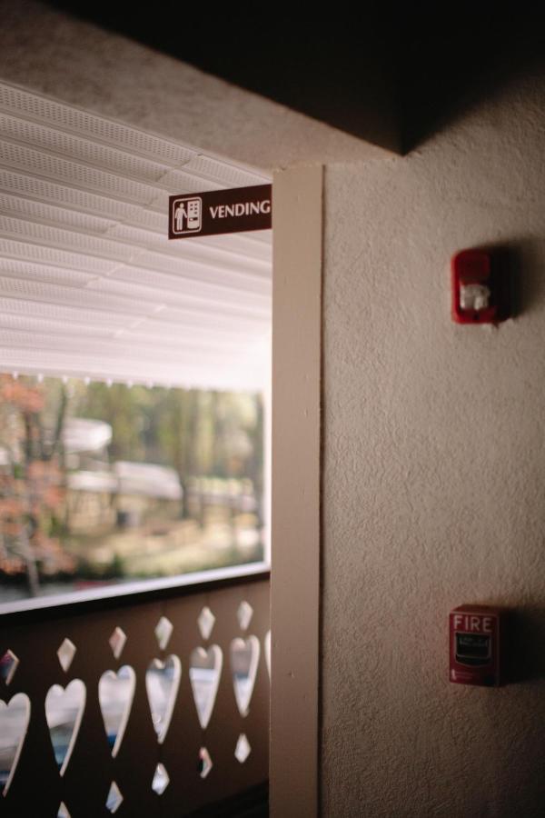 Riverbend Motel&Cabins Helen Exterior foto